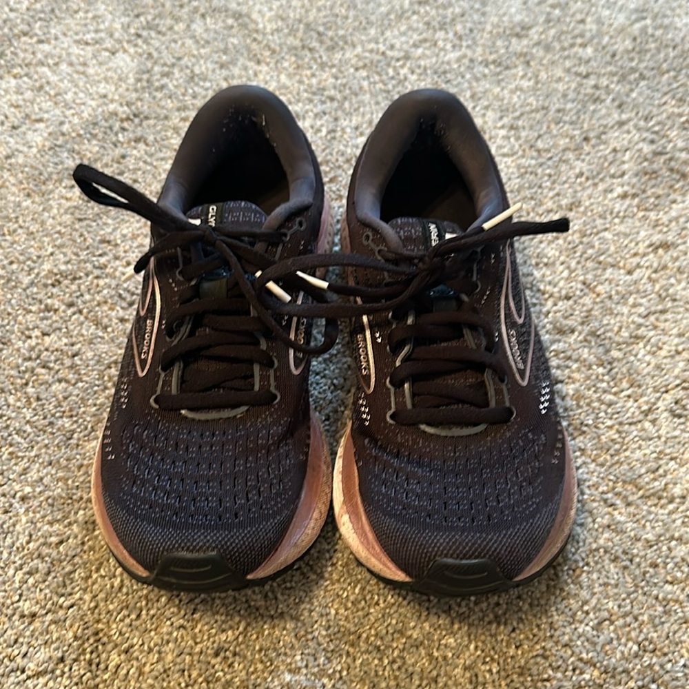Women’s Brooks Glycerine 19 Size 8